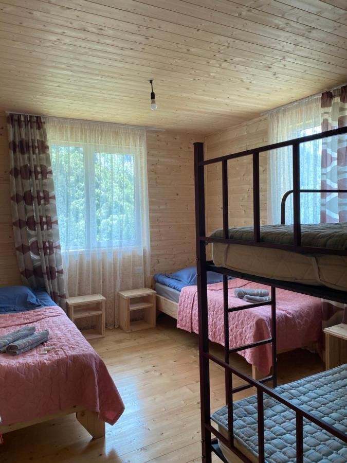 Guest House Caucasioni Adishi Eksteriør bilde